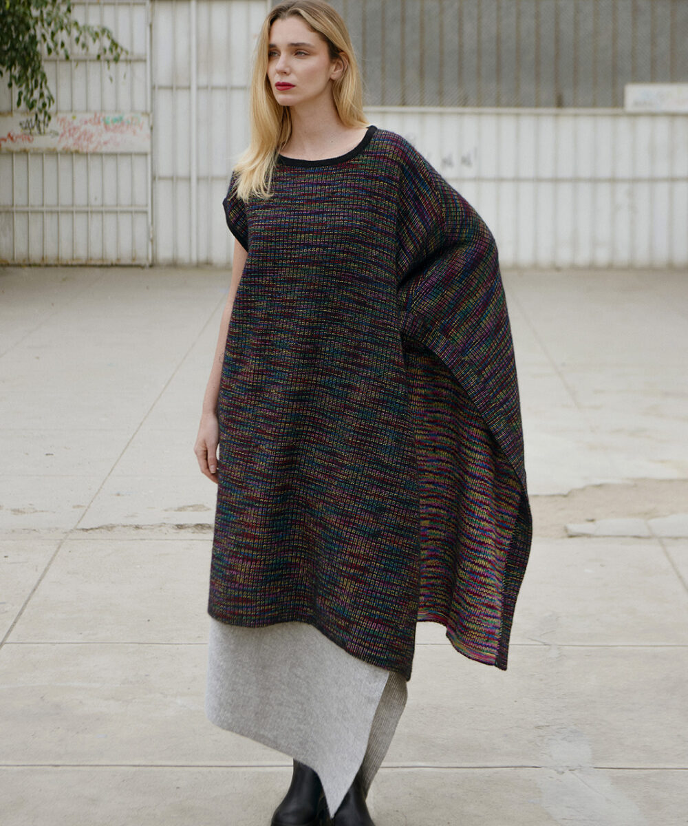 67% Baby Alpaca - 16% Merino Wool - 17% Recycled Polyamide